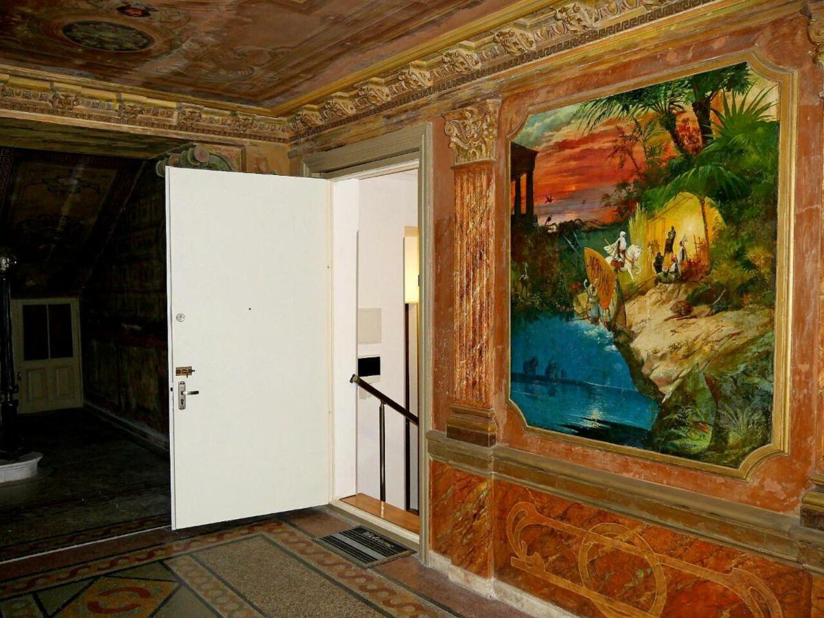Old - Gold Gala Appartamento Tbilisi Esterno foto